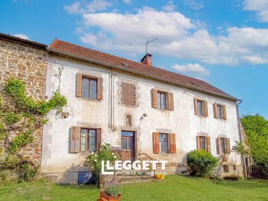 Maison à vendre 124 900 € 6 pièces 4 chambres 142 m² 13 629 m² de terrain Auzances 23700