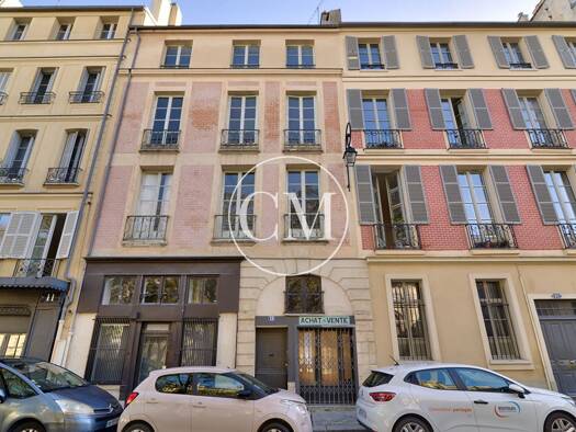 Local commercial à vendre 399 000 € 84 m² de surface de vente Saint Louis Versailles 78000