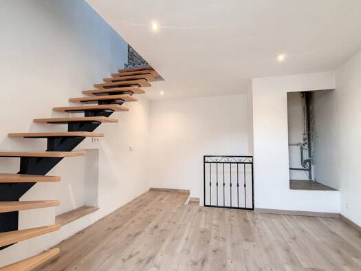 Maison à vendre 129 000 € 3 pièces 1 chambre 44 m² La Bastide-des-Jourdans 84240