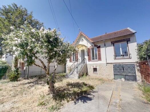 Maison à vendre 320 000 € 3 pièces 2 chambres 63 m² 338 m² de terrain Chelles 77500