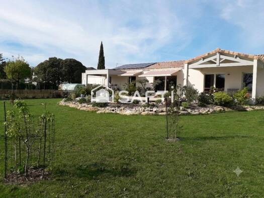 Maison à vendre 399 000 € 5 pièces 2 chambres 131 m² 1 149 m² de terrain Aulnay 17470