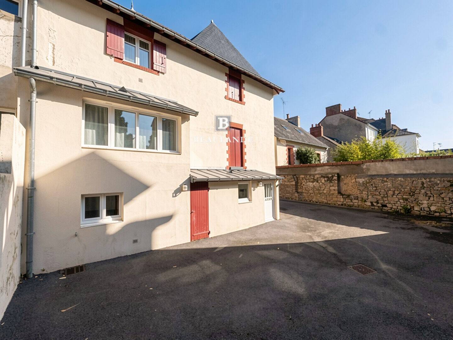 Maison à vendre, 183m², LE POULIGUEN