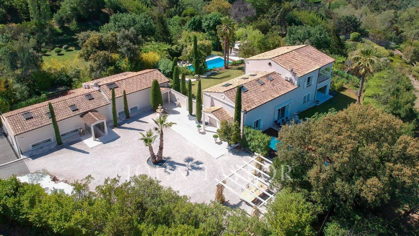 Maison à vendre, 455m², LES ADRETS DE L'ESTEREL