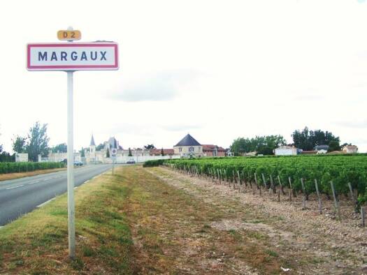 Appartement à louer 1 320 € 4 pièces 3 chambres 120 m² Margaux-Cantenac 33460