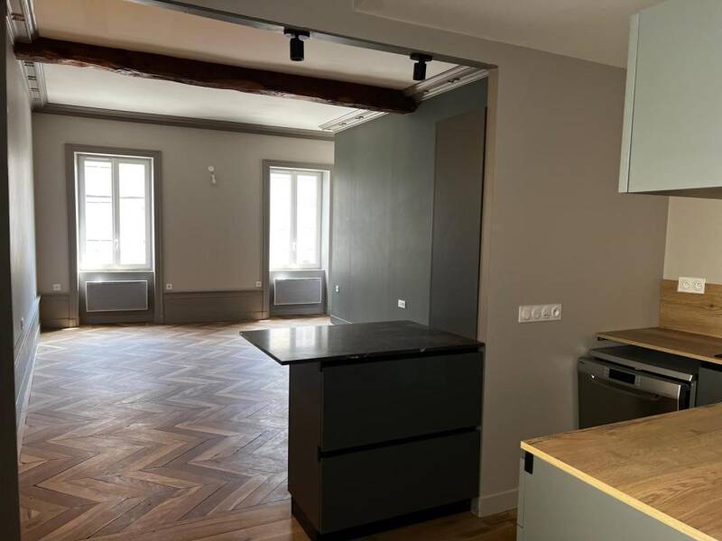 Maison à louer, 80m², LAGNIEU