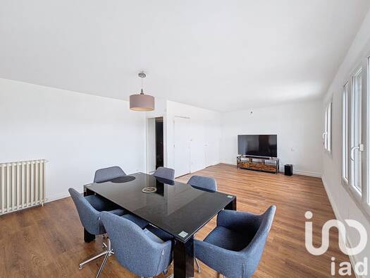 Appartement à vendre 100 000 € 4 pièces 2 chambres 74 m² Étage 3/7 Séméac 65600