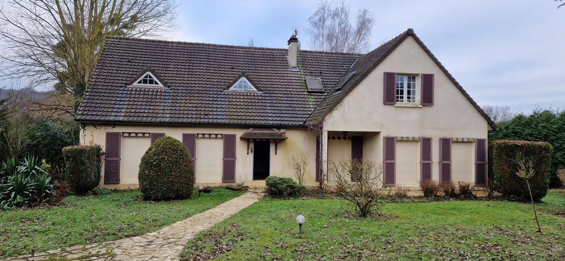 Maison à vendre, 250m², MERLIEUX ET FOUQUEROLLES