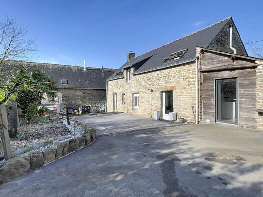Maison à vendre 282 000 € 5 pièces 3 chambres 104 m² 968 m² de terrain Elven 56250