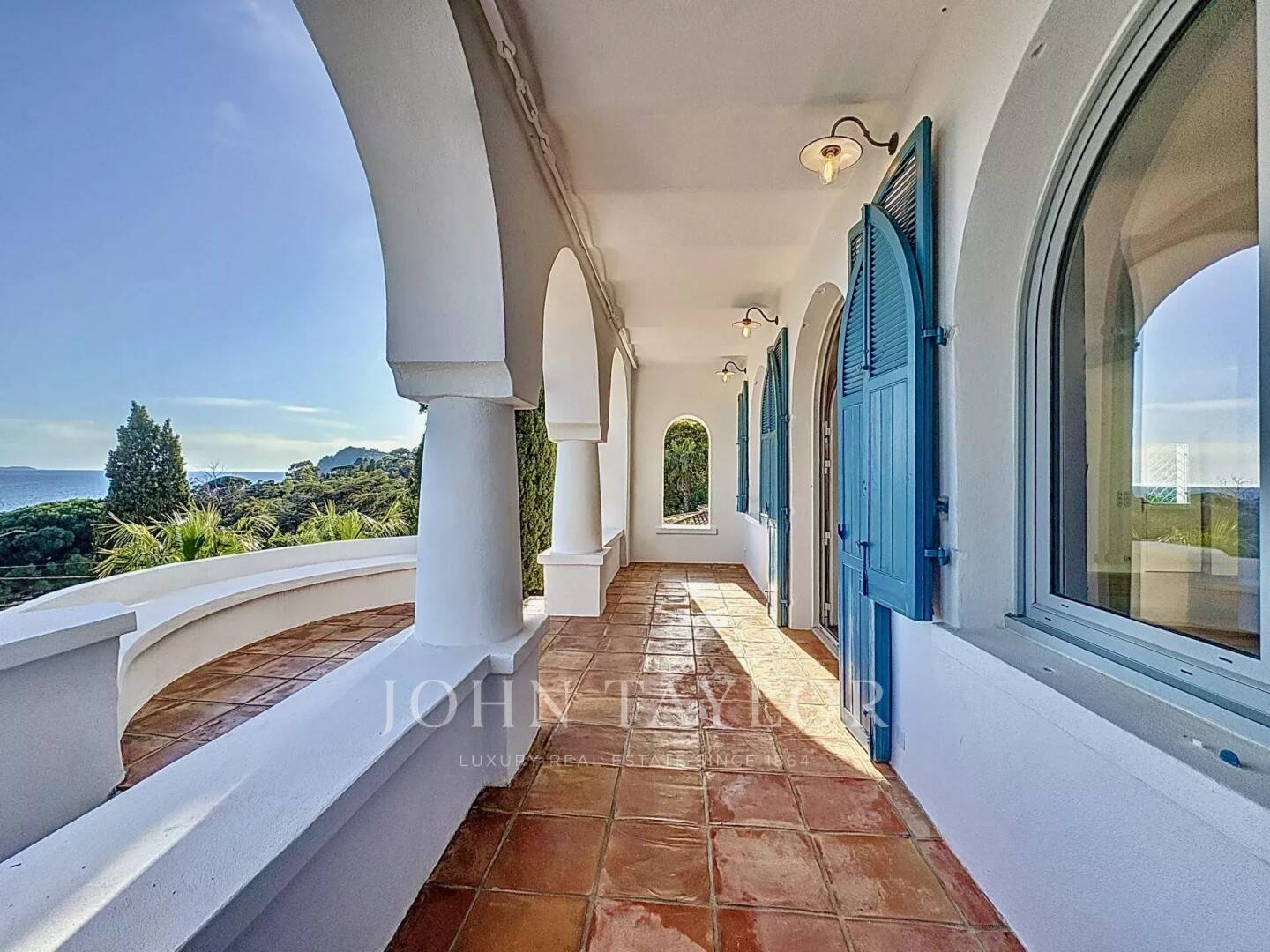 Maison à vendre, 190m², RAYOL CANADEL SUR MER