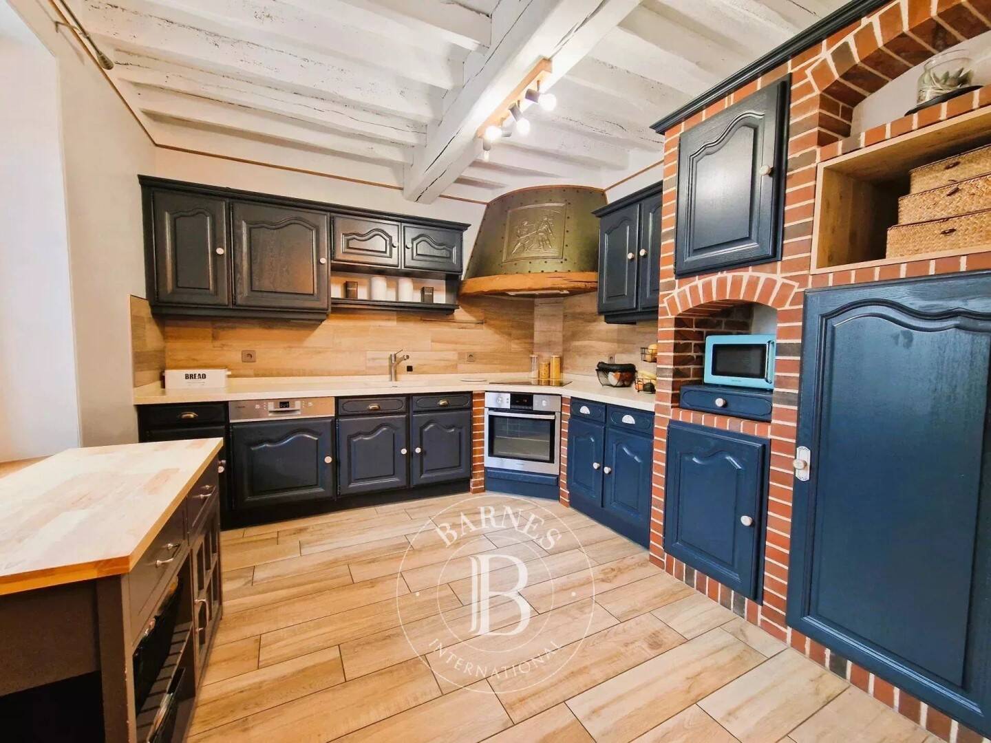 Maison à vendre, 431m², TREMBLAY LES VILLAGES