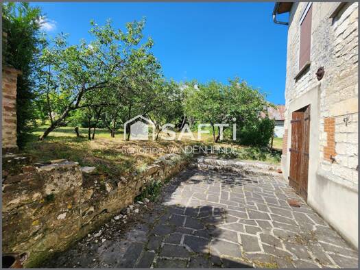 Maison à vendre 97 500 € 7 pièces 5 chambres 155 m² 1 179 m² de terrain Chaourse 02340