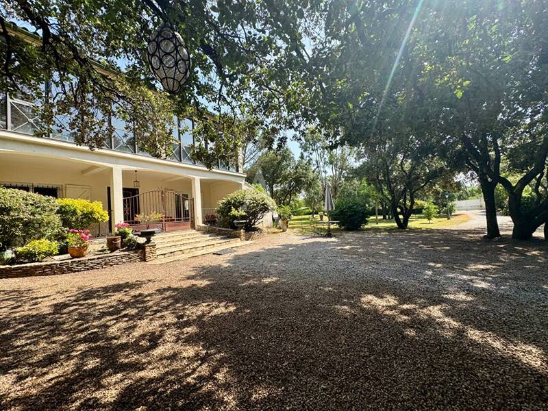 Maison à vendre, 246m², NIMES