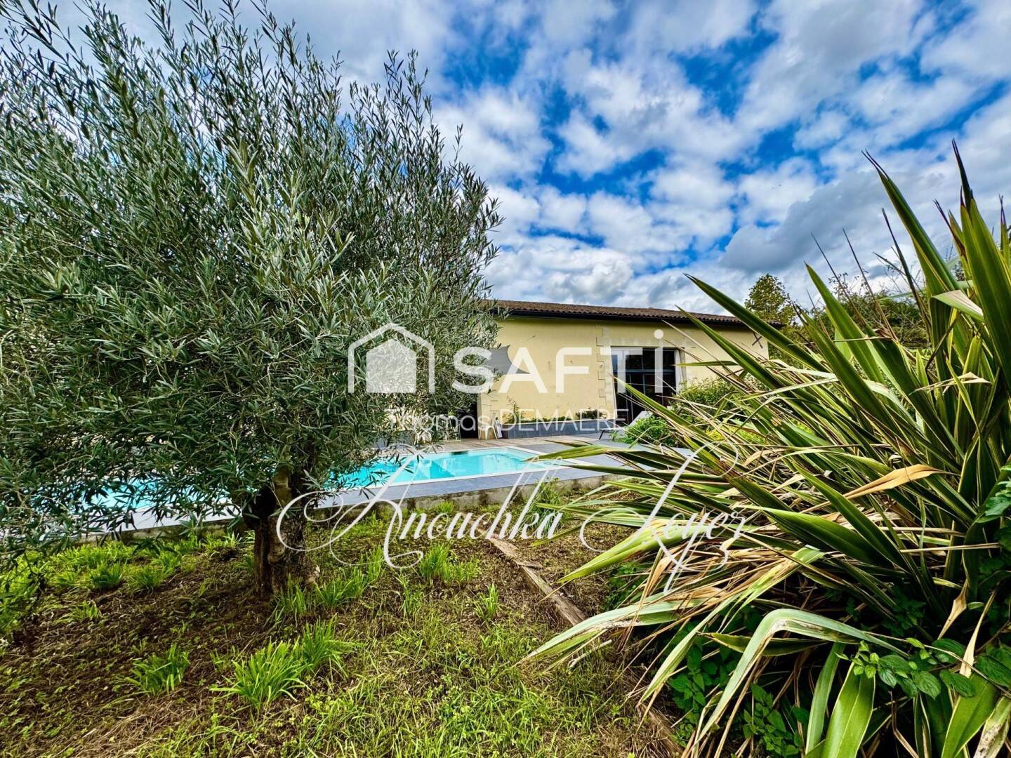 Maison à vendre, 240m², MONTLIEU LA GARDE