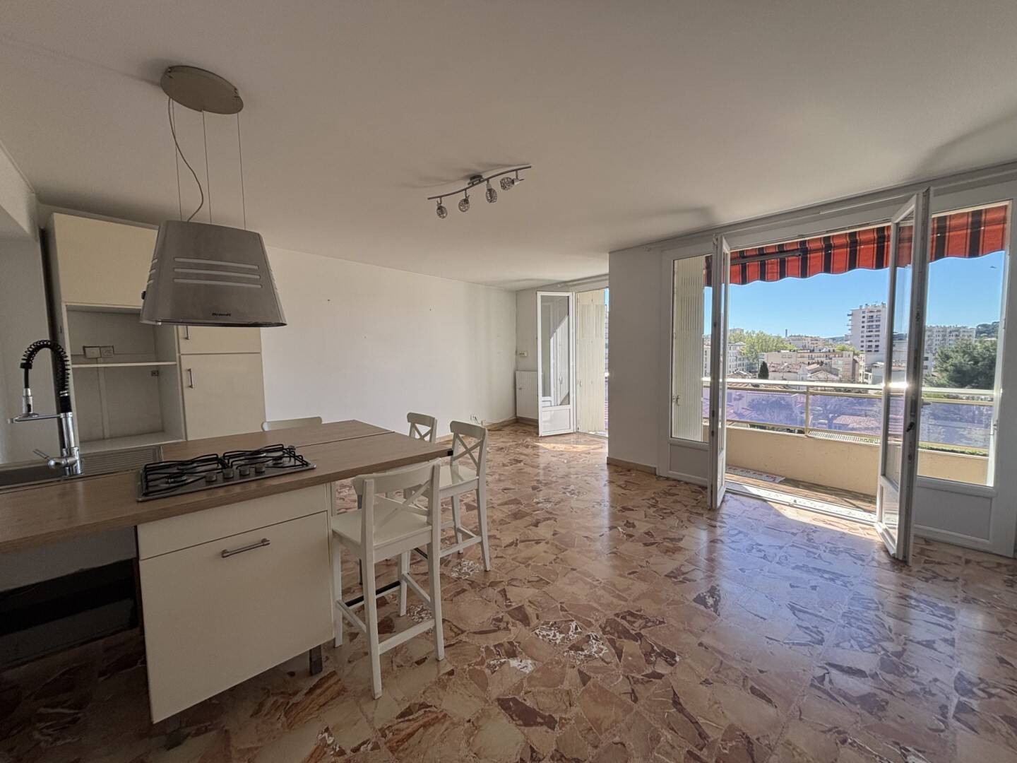 Maison à vendre, 83m², TOULON