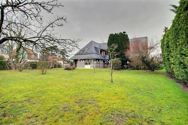 Maison à vendre 2 730 000 € 7 pièces 5 chambres 280 m² 1 723 m² de terrain Deauville 14800
