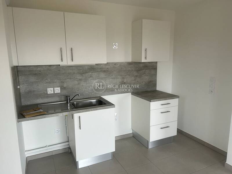 Maison à louer, 90m², TREVOUX