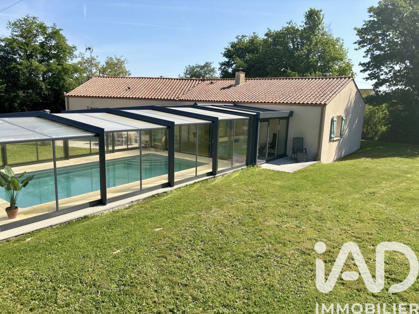 Maison à vendre, 120m², SAINTE FLAIVE DES LOUPS