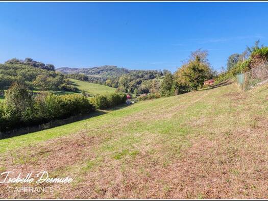 Terrain constructible à vendre 204 700 € 2 645 m² de terrain Saint-Paul-d'Izeaux 38140