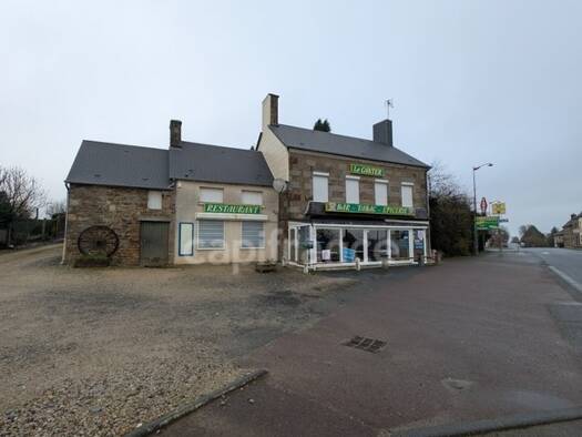 Bar / Café à vendre Fonds de commerce 78 000 € 220 m² d'espace de restauration La Chapelle-au-Moine 61100