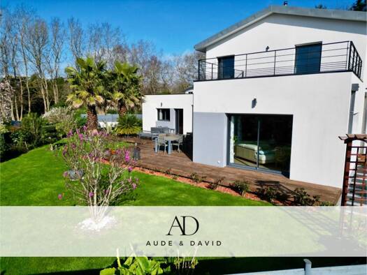 Maison de ville à vendre 736 000 € 6 pièces 4 chambres 186 m² 937 m² de terrain Gouesnach 29950