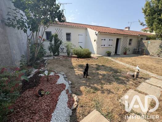Maison de plain-pied à vendre 167 000 € 3 pièces 2 chambres 81,67 m² 356 m² de terrain Bois-de-Céné 85710