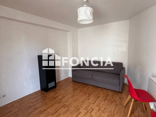 Appartement à louer 720 € 1 pièce 23,2 m² Étage 1/2 Le Fresnay-Vieux Pays Sartrouville 78500