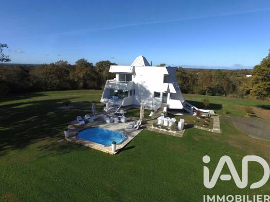 Maison à vendre 630 000 € 5 pièces 5 chambres 208 m² 58 630 m² de terrain Saint-Loubouer 40320