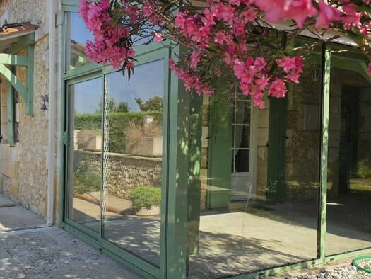Maison à vendre 290 000 € 5 pièces 3 chambres 139,95 m² 1 318 m² de terrain Saint-Laurent-des-Vignes 24100