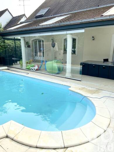 Maison à vendre 545 000 € 7 pièces 4 chambres 227 m² 1 003 m² de terrain Sud Ouest Vaux-le-Pénil 77000