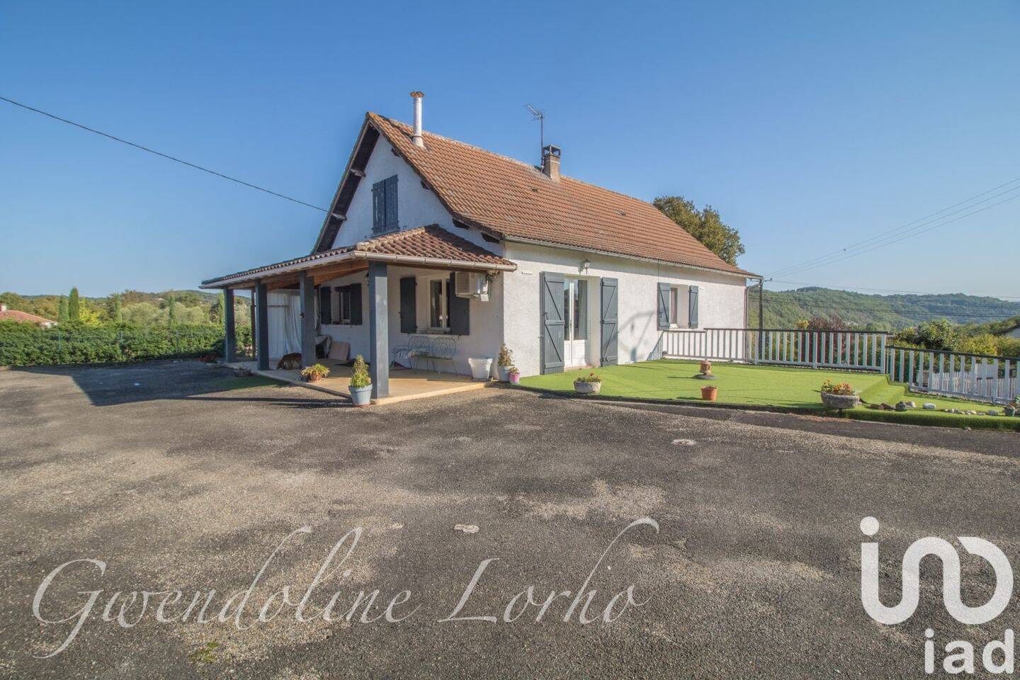 Maison à vendre, 225m², PUY L'EVEQUE