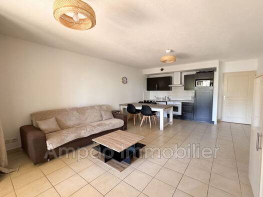 Appartement à louer 600 € 2 pièces 1 chambre RDC Village Sud Canet-en-Roussillon 66140