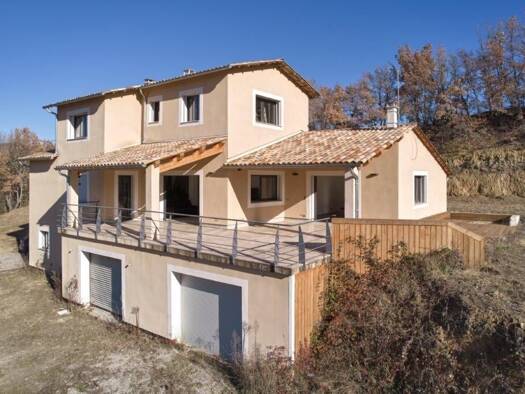 Maison à vendre 595 000 € 7 pièces 5 chambres 281 m² 7 912 m² de terrain Bras-d'Asse 04270