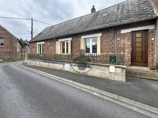 Maison de plain-pied à vendre 169 500 € 4 pièces 2 chambres 103 m² 600 m² de terrain Fresnoy-le-Grand 02230