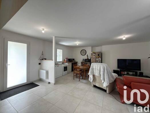 Maison à vendre 221 000 € 5 pièces 4 chambres 97 m² 1 675 m² de terrain Bains-sur-Oust 35600