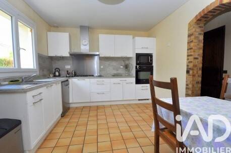 Maison à vendre, 180m², SAINT MAURICE MONTCOURONNE