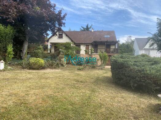 Maison à vendre 339 000 € 6 pièces 3 chambres 190 m² 1 716 m² de terrain Oinville-sur-Montcient 78250