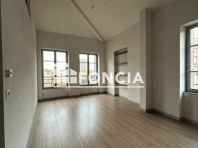 Maison à louer, 63m², SAINT ETIENNE