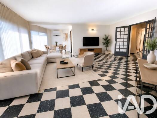 Appartement à vendre 199 000 € 5 pièces 4 chambres 145 m² 3ème étage Emile Zola Béziers 34500