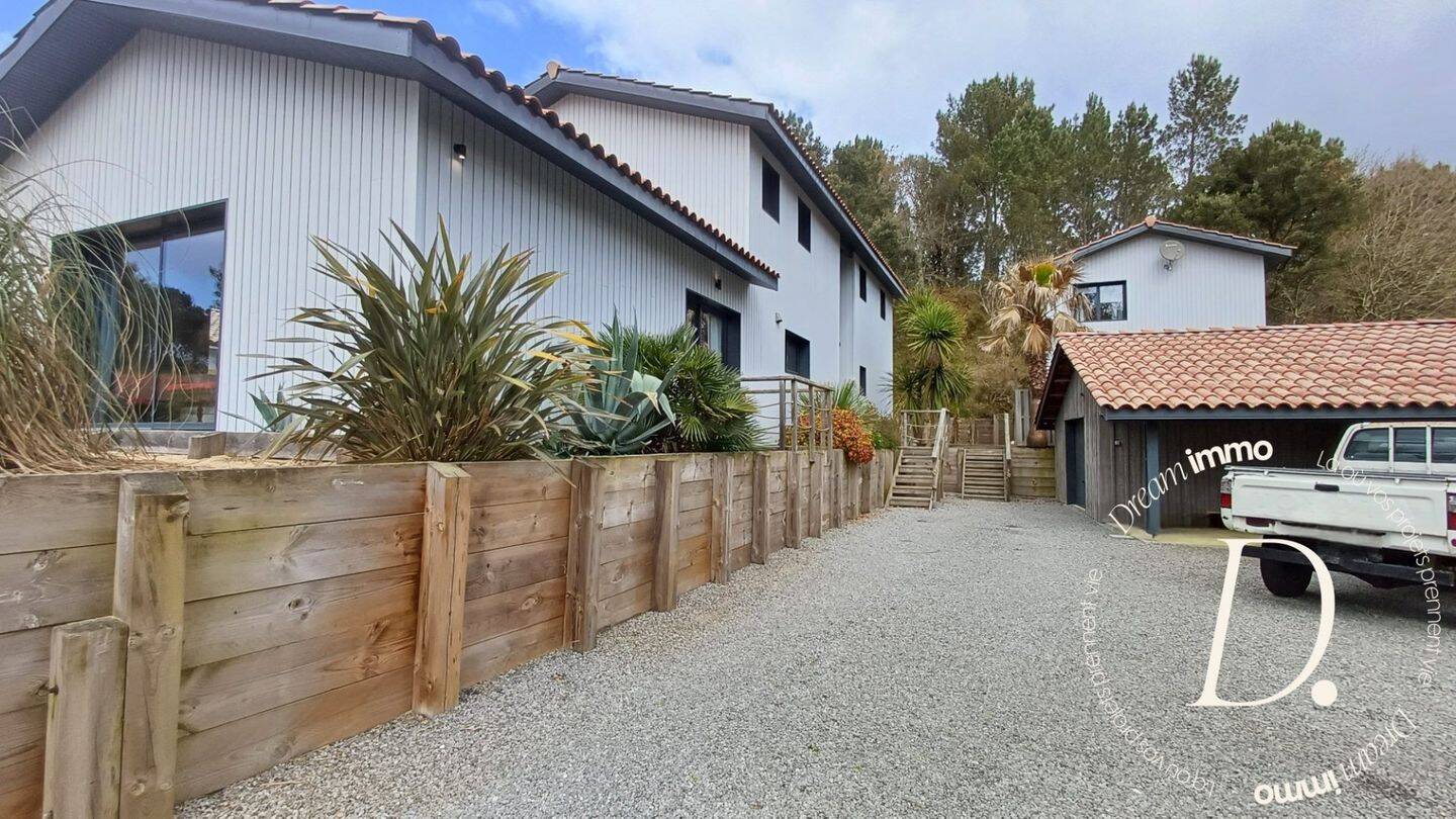 Maison à vendre, 310m², VIELLE SAINT GIRONS