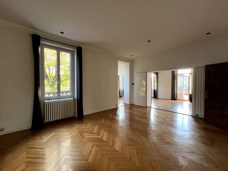 Maison à vendre, 236m², OYONNAX