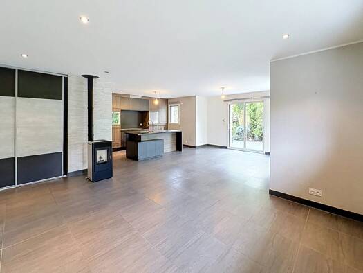 Maison à vendre 615 000 € 4 pièces 3 chambres 106 m² 476 m² de terrain Viry 74580