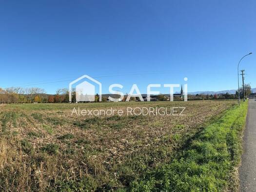 Terrain constructible viabilisé à vendre 59 000 € 1 372 m² de terrain Lagos 64800