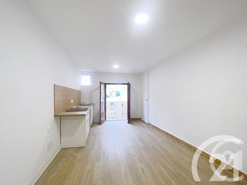 Maison à louer, 61m², EYGUIERES