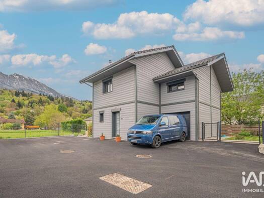 Maison à vendre - neuf 390 000 € 4 pièces 3 chambres 94 m² 240 m² de terrain Vougy 74130