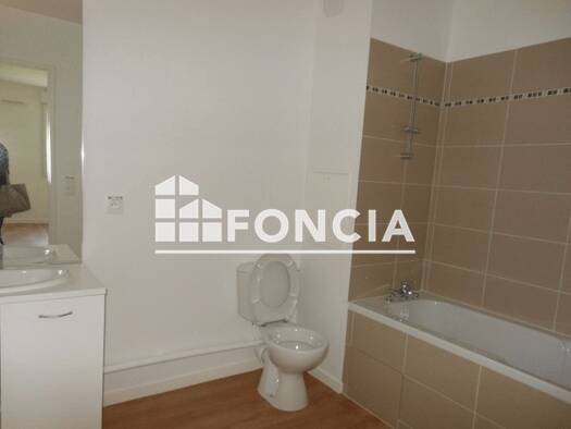 Appartement à louer 720 € 2 pièces 1 chambre 41,6 m² 2ème étage Bois et Forêt de Fontainebleau Dammarie-les-Lys 77190