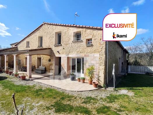 Maison à vendre 489 000 € 6 pièces 4 chambres 200 m² 4 626 m² de terrain Charmes-sur-l'Herbasse 26260