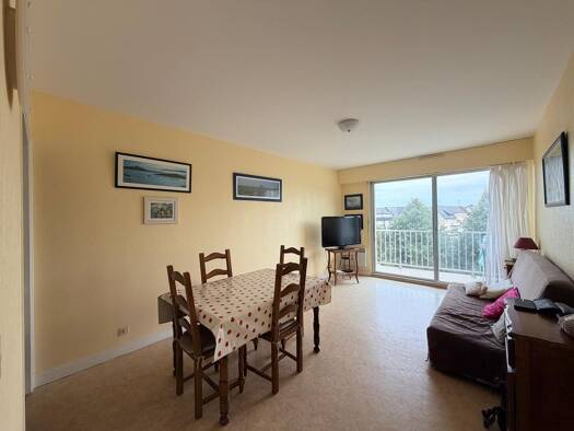 Appartement à vendre 199 120 € 2 pièces 1 chambre 44,71 m² Étage 2/3 Saint-Cast-le-Guildo 22380