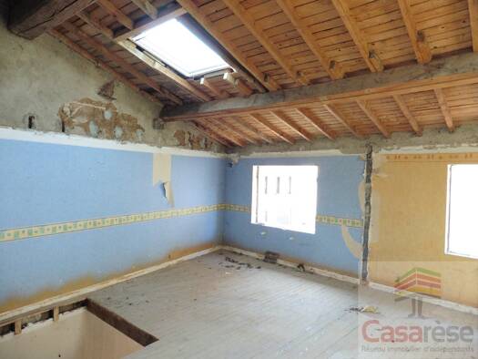 Duplex à vendre 235 000 € 4 pièces 3 chambres 130 m² RDC/1 Saint Laurent d'Agny 69440
