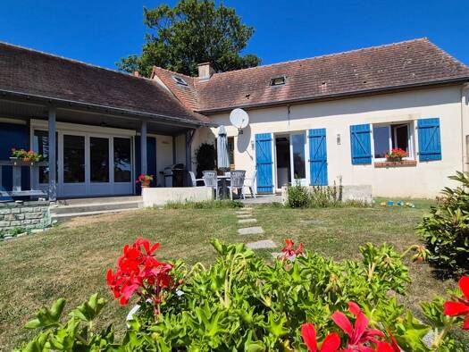 Maison de plain-pied à vendre 379 990 € 8 pièces 4 chambres 150 m² 1 225 m² de terrain Arromanches-les-Bains 14117