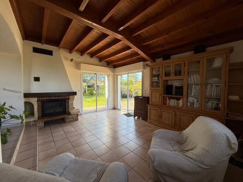 Maison à vendre, 136m², SARBAZAN